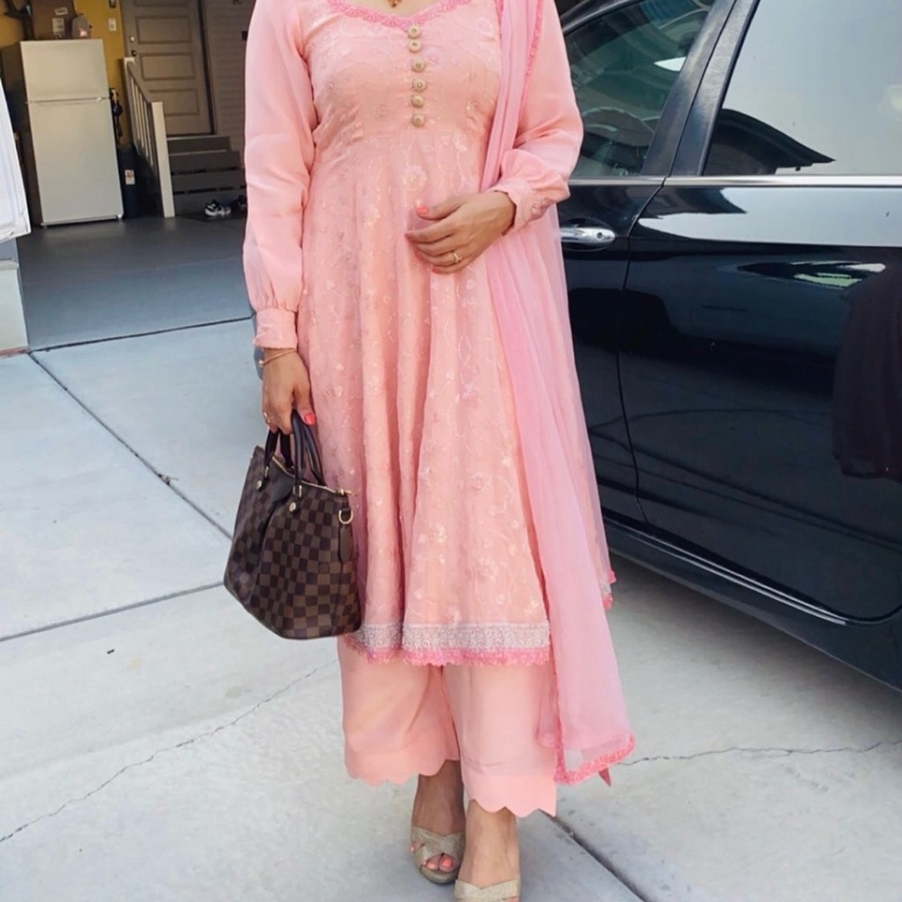 Indian/pakistani anarkali suit